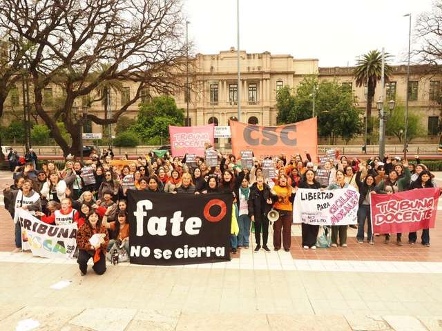 La Comisión de Mujeres del Sutna llevó la lucha de Fate al 39° Encuentro Plurinacional en Córdoba