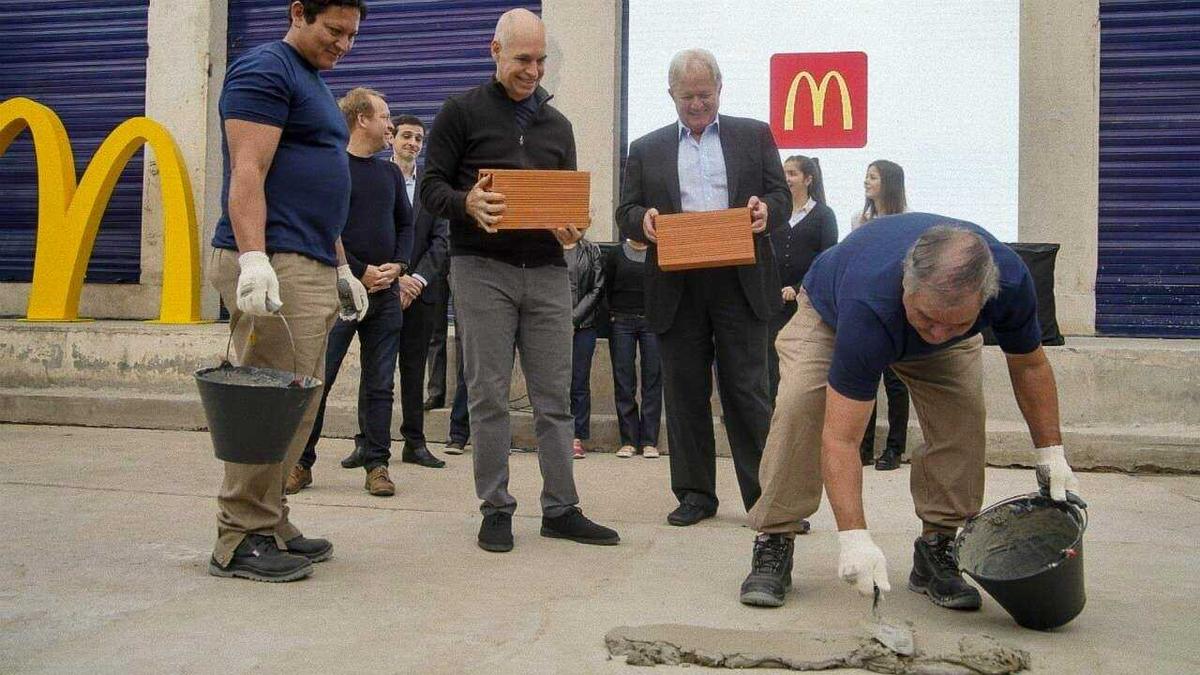 villa 31 McDonald’s McDonalds larreta
