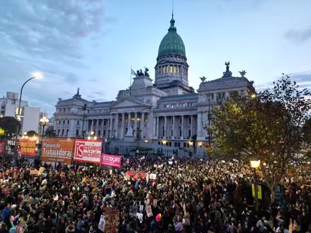 El 15 todos al Congreso contra el remate de la tierra, el agua y la universidad