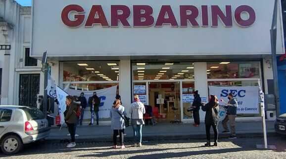 garbarino quiebra despidos sueldos trabajadores local garbarino quiebra despidos sueldos trabajadores local