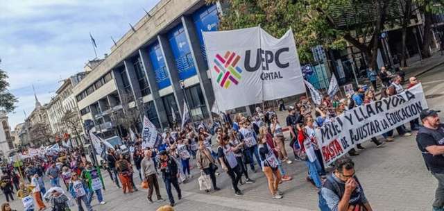Paro nacional docente en Córdoba: alto acatamiento y movilización de UEPC Capital