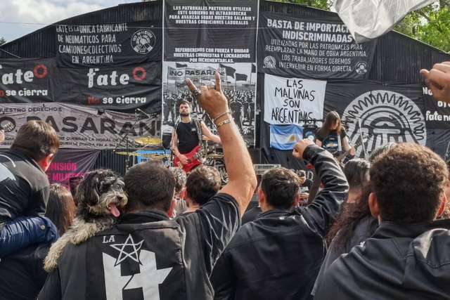 Músicos y artistas del heavy metal en un enorme apoyo a los trabajadores de Fate