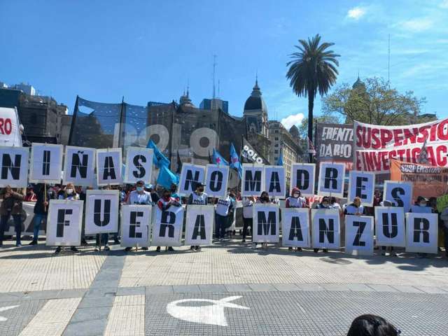 niñas no madres fuera manzur