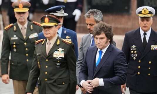 La farsa nacionalista de Milei: el oro argentino bajo tutela británica