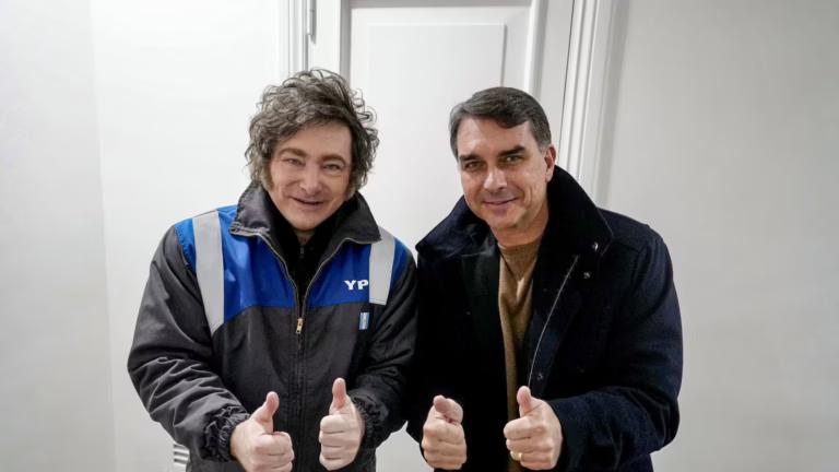 Fuga de Bolsonaro: Milei-Trump, una "asociación ilícita" para proteger delincuentes